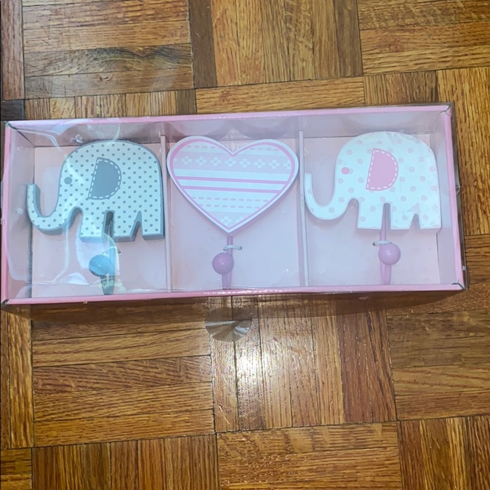 Tri-Coastal Design Set of 3 Wall Hooks